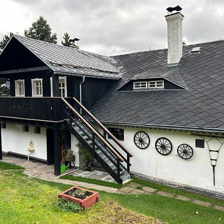 Penzion Pod Zeleznym Vrchem Chřibská Exteriör bild