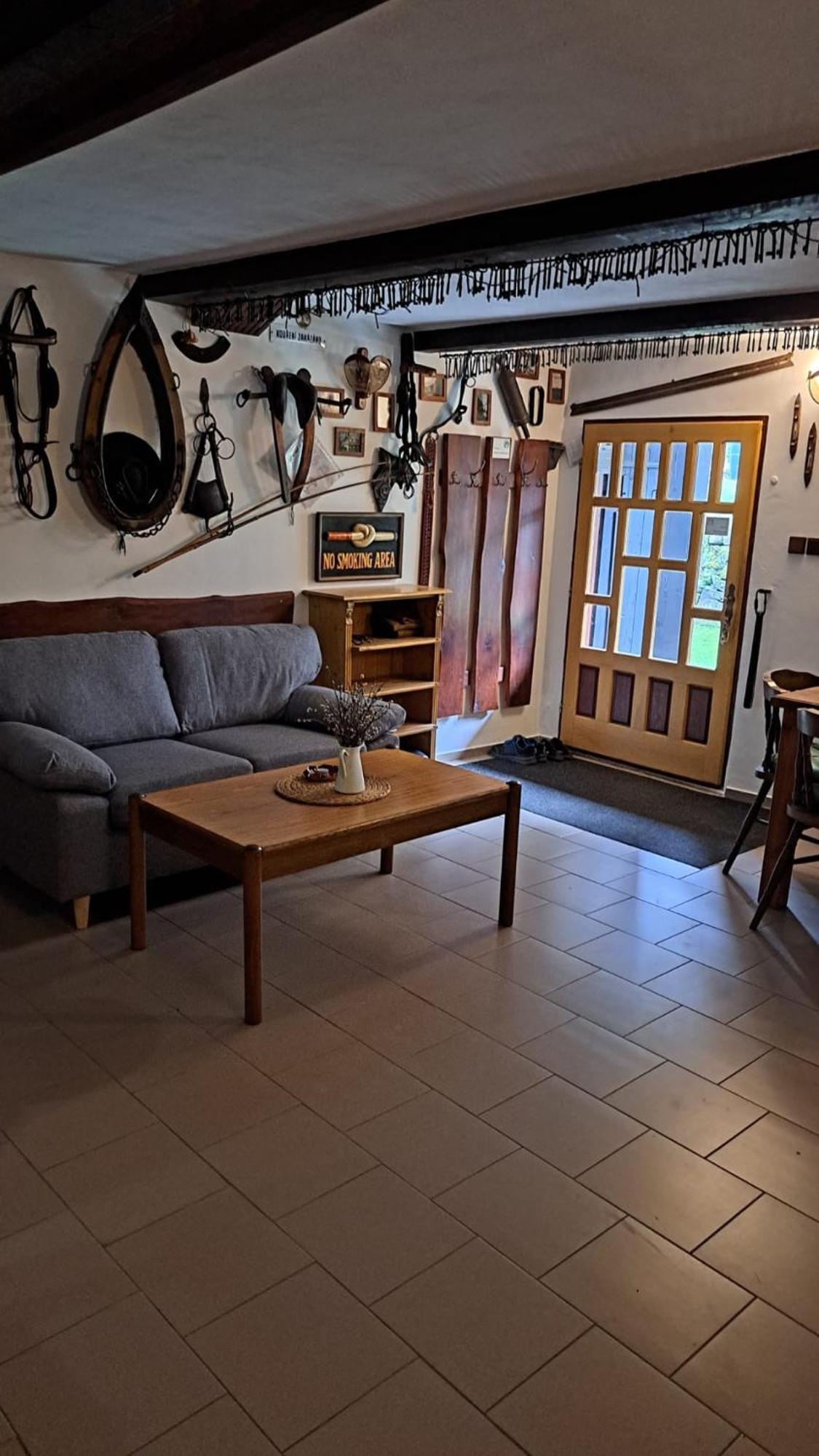 Penzion Pod Zeleznym Vrchem Chřibská Exteriör bild